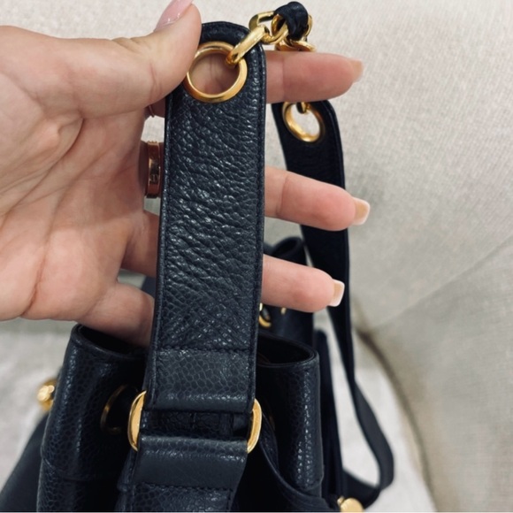 Chanel Caviar leather bucket bag 24K gold plated CC - Picture 10 of 16